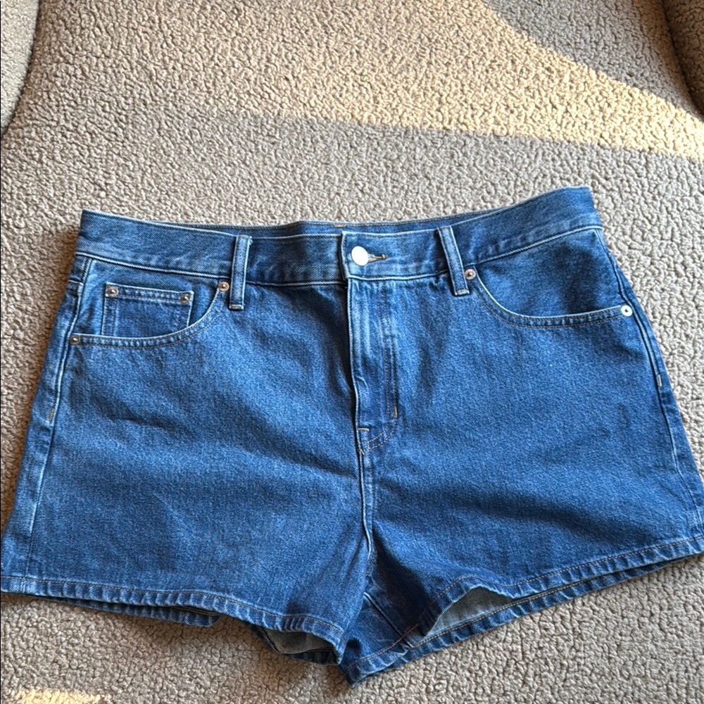 J Crew Classic Blue Denim Women's Shorts - 31 NWT